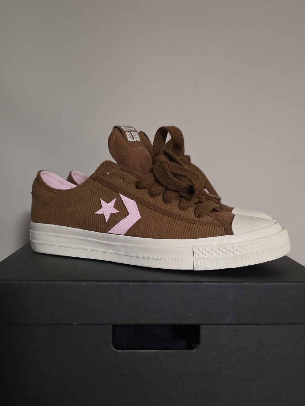 Converse Star Player 76 Corduroy - Brown with Pink Star Size 9 Used ×1